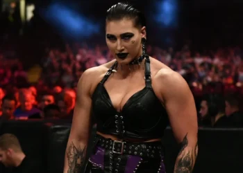 Rhea Ripley, sobre un posible combate ante Becky Lynch: "Tengo muchas ganas"