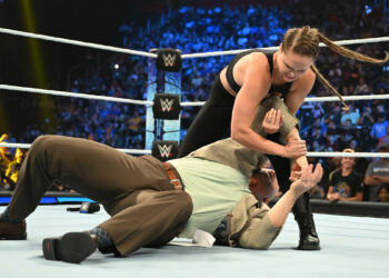 Ronda Rousey revela con cuál superestrella de WWE le gustaría hacer equipo