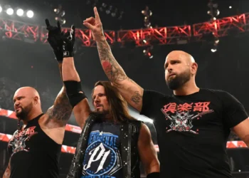 Gallows y Anderson regresan a WWE y se unen a AJ Styles