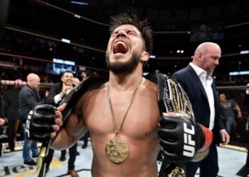 Henry Cejudo habla sobre un posible combate entre un luchador de UFC y otro de Bellator