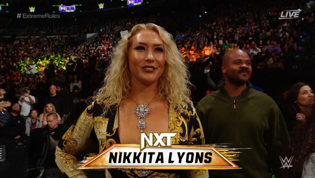 Razón de las apariciones de Nikkita Lyons y Bron Breakker en Extreme Rules 2022