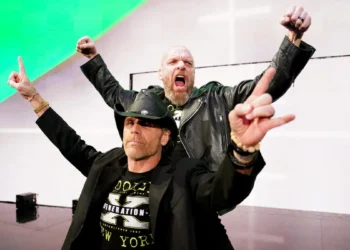 Shawn Michaels y Triple H están interesados en un joven luchador de AEW