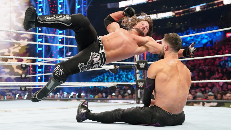 AJ Styles derrota a Finn Balor en WWE Survivor Series 2022