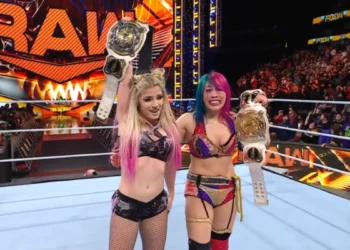 Asuka y Alexa Bliss consiguen un importante hito tras ganar los Campeonatos Femeninos por Parejas de WWE