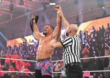 Bron Breakker retiene el Campeonato de NXT ante Von Wagner