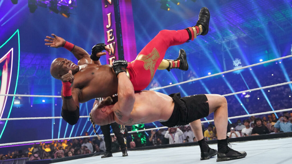 WWE habría cambiado el plan original del tercer combate que sostendrán Brock Lesnar y Bobby Lashley