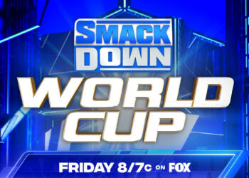 WWE presenta el trofeo de la Copa del Mundo de SmackDown