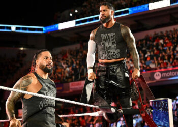 The Usos retienen el Campeonato por Parejas Indiscutido de WWE ante The New Day