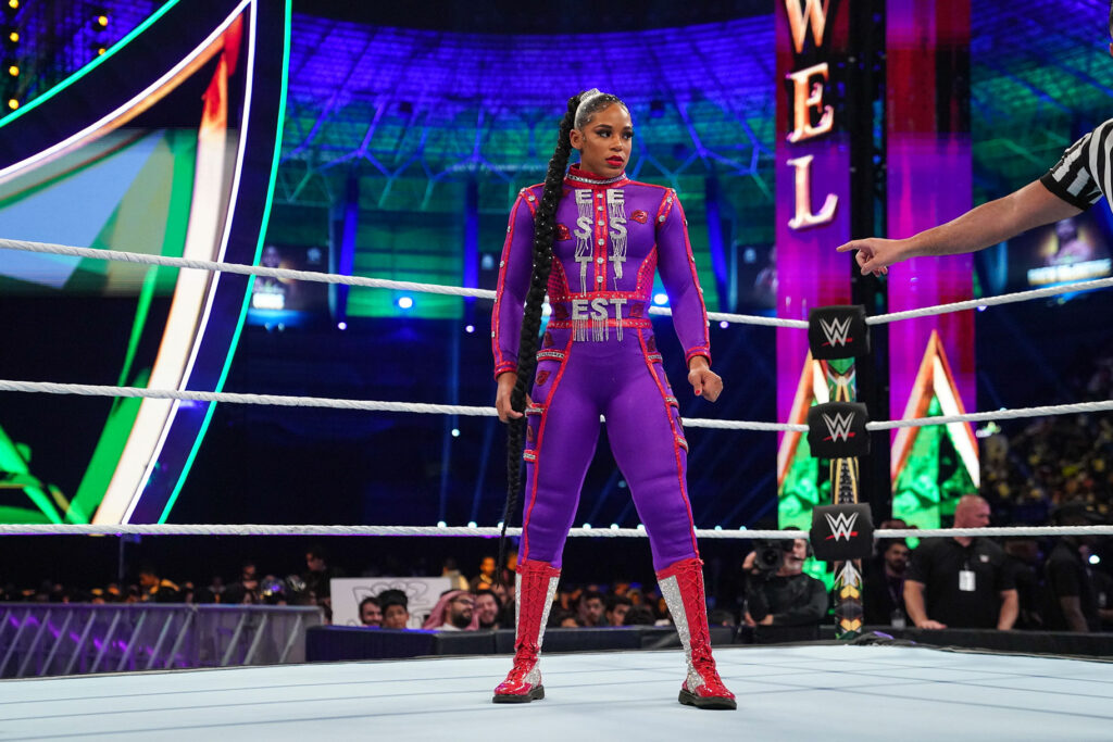 Bianca Belair se derrumbó tras el combate ante Bayley en WWE Crown Jewel