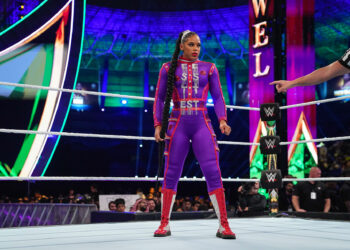 Bianca Belair se derrumbó tras el combate ante Bayley en WWE Crown Jewel