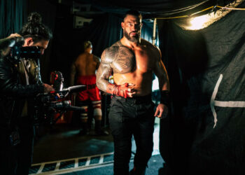 WWE publica una galería de fotos entre bastidores de Survivor Series WarGames