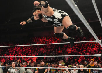 Bronson Reed contactó con Triple H para saber si estaba interesado en él