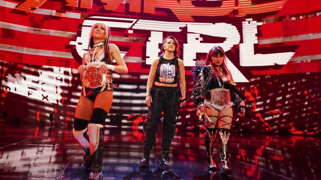 El lunes pasado en Monday Night Raw, Dakota Kai y IYO SKY cayeron ante Lita y Becky Lynch, lo que les costó los Campeonatos por Parejas de WWE; sin embargo, es de suponer que tendrán pronto una nueva oportunidad de revalidar el título.