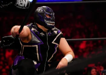 Evil Uno, interesado en unirse a facción femenina de AEW