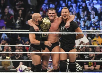 GUNTHER suma una nueva defensa del Campeonato Intercontinental ante Ricochet