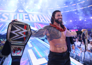 WWE no tenía planeado unificar los títulos mundiales en WrestleMania 38