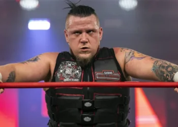 Karrion Kross invita públicamente a Sami Callihan a que se una a WWE