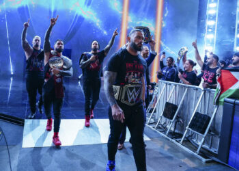 Roman Reigns se manifiesta antes del juicio a Sami Zayn en el RAW 30 aniversario