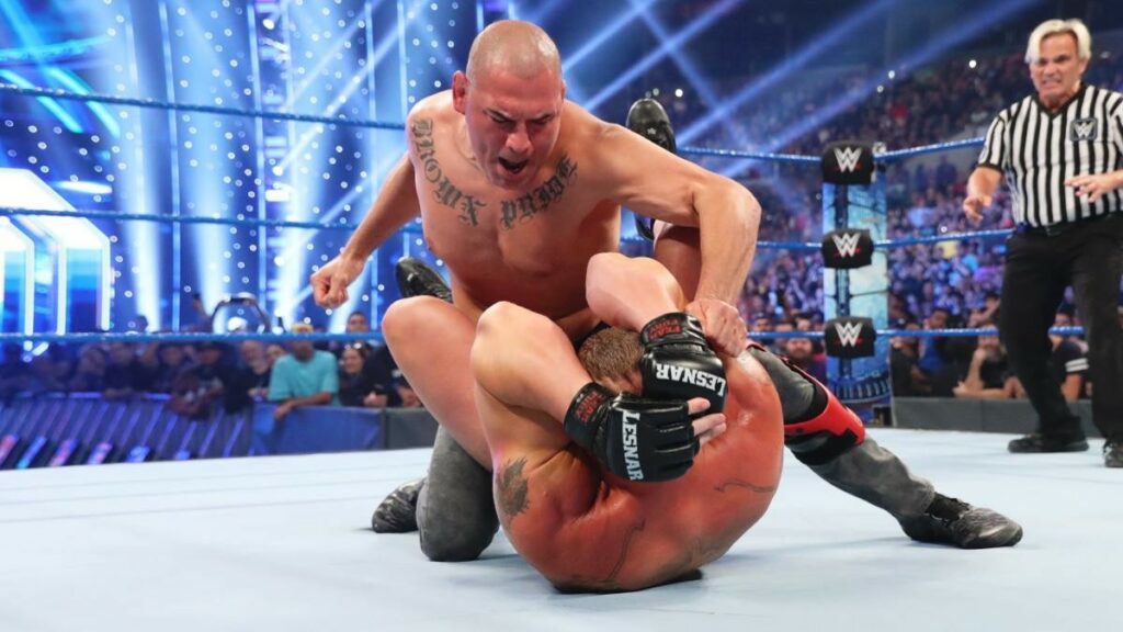 Caín Velásquez se sintió incómodo trabajando con Brock Lesnar en WWE