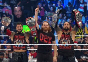 The Usos consiguen retener los Campeonatos Indiscutidos por Parejas de WWE en SmackDown