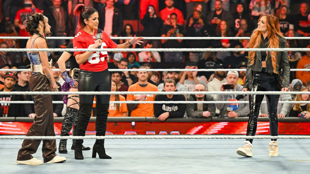 Plan original de la lucha entre Becky Lynch y Bayley en el RAW 30 aniversario