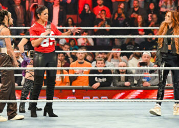 Plan original de la lucha entre Becky Lynch y Bayley en el RAW 30 aniversario