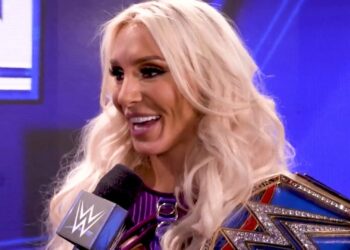 Charlotte Flair espera superar a su padre en reinados totales
