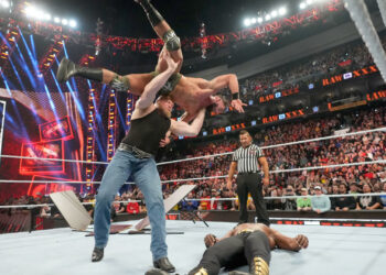 Brock Lesnar regresa a WWE en el Raw 30 aniversario