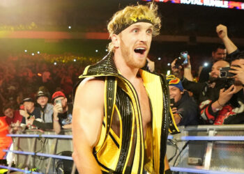 Cody Rhodes defiende a Logan Paul de las críticas de otros luchadores