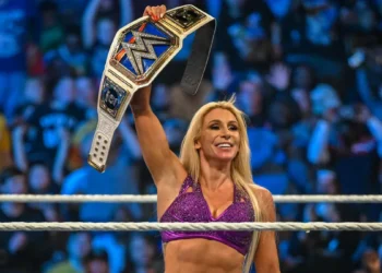 Charlotte Flair consigue su primera defensa con el Campeonato Femenino de SmackDown