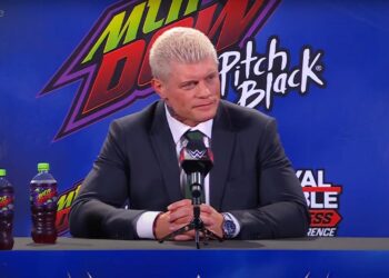 Cody Rhodes habla sobre Roman Reigns tras su victoria en Royal Rumble 2023