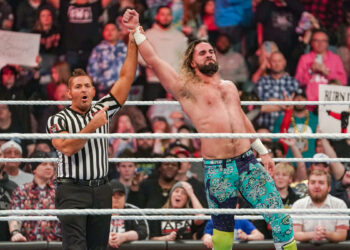 Seth Rollins clasifica a la 'Elimination Chamber Match' por el Campeonato de Estados Unidos