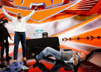 Revelado lo que había escrito en el contrato que firmaron Brock Lesnar y Bobby Lashley en RAW