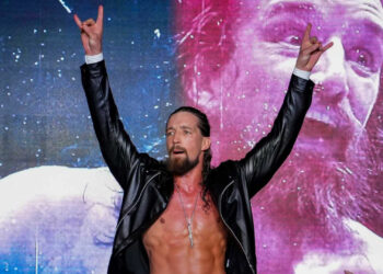 Jay White estaría molesto con AEW por su rivalidad con MJF