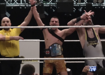 Iker Navarro gana el Campeonato Europeo de AIWF en Lucha Libre Barcelona #7