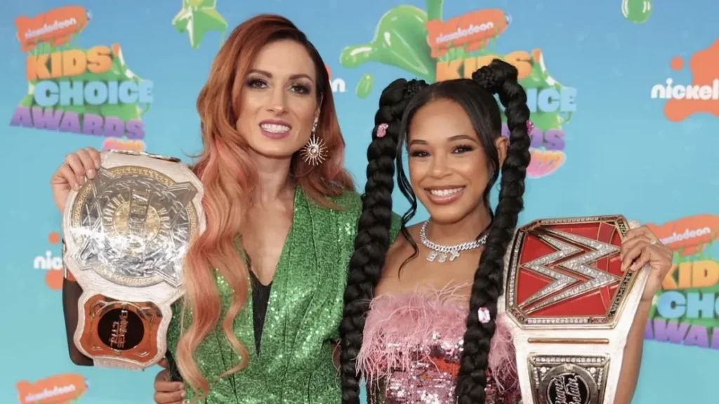 Diversas superestrellas de WWE se presentan en los Nickelodeon Kids' Choice Awards