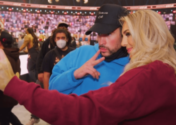 Charlotte Flair quiere hacer equipo con Bad Bunny