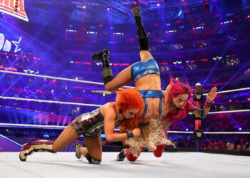 Charlotte Flair, sobre Becky Lynch y Mercedes Monè: "No cambiaría mi carrera por la de ellas"