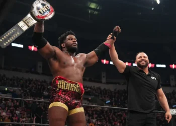 Powerhouse Hobbs consigue su primera defensa con el Campeonato de TNT