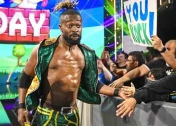 WWE anuncia que Kofi Kingston ha recaído de su lesión de hombro