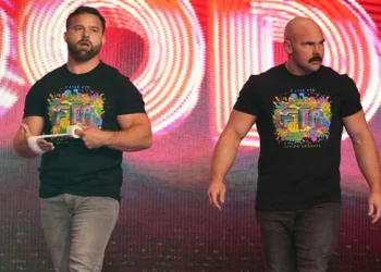 FTR sale en defensa de Tony Khan tras las críticas: "No recibe el crédito que merece"