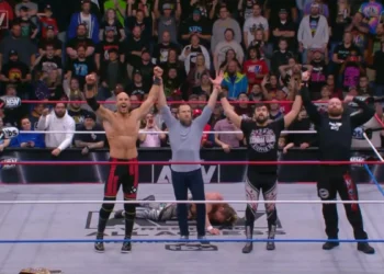 Kenny Omega retiene el Campeonato Peso Pesado de Estados Unidos IWGP y es atacado por The Blackpool Combat Club