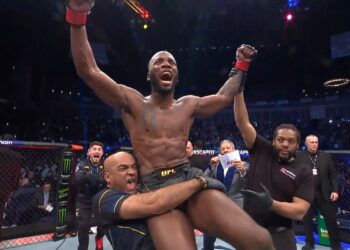 Leon Edwards vuelve a vencer a Kamaru Usman retener el título de peso welter en UFC 286