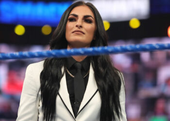 Sonya Deville, arrestada por portar un arma de fuego de manera ilegal