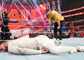 WWE desechó una parte del segmento de Logan Paul y Seth Rollins en RAW