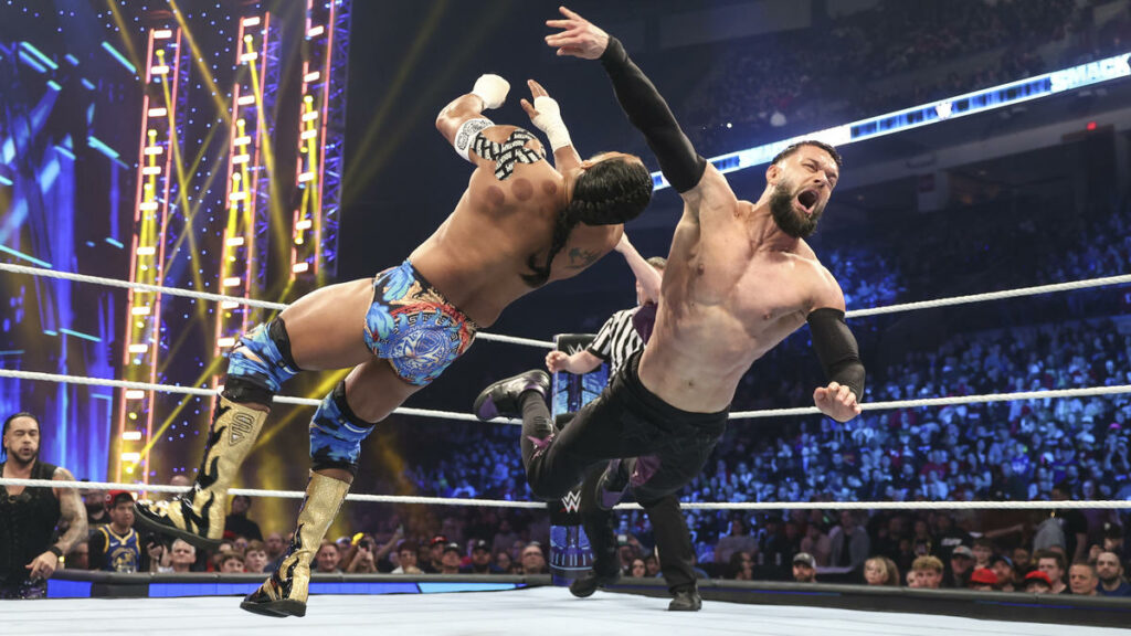 Audiencia preliminar WWE SmackDown 21 de abril de 2023
