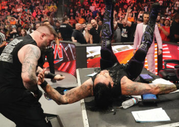 Productores WWE RAW 17 de abril de 2023