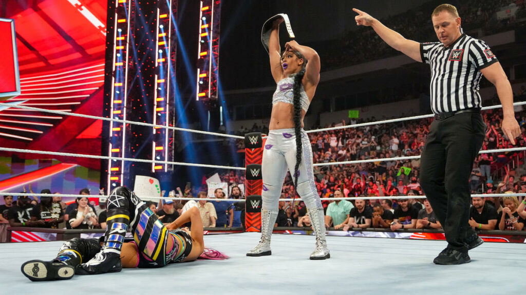 Bianca Belair: "Quiero tener un reinado como Roman Reigns"