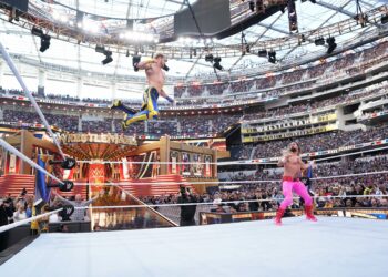 Seth Rollins admite que no quiere que Logan Paul salga de WWE