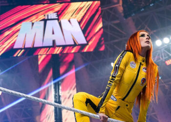 Seth Rollins publica un mensaje de apoyo a Becky Lynch en redes sociales